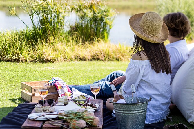 Cape Town Helicopter Flight, Wine Tasting & Picnic Lunch Private Tour - Flight Information