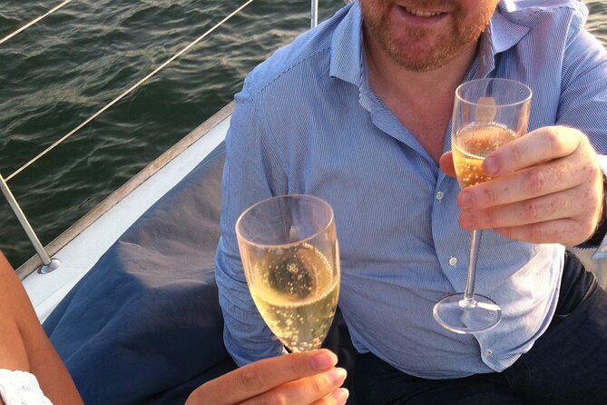 Cascais Romantic Private 2h Cruise With Sparkling Wine - Enjoy Exclusive Access to the Deck Area