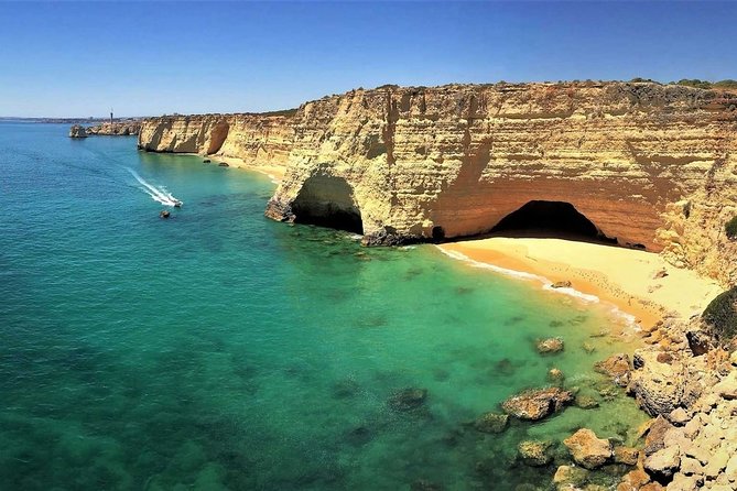 Catamaran Private Tour - Benagil & Marinha Beach - (28 PAX) - Tour Highlights