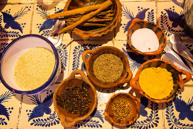 Chicago Small-Group Traditional Mexican Mole Cooking Class - Logistics