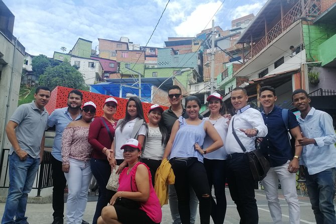 Comuna 13 Graffiti Tour and Enjoy Photos and Videos With a Drone - Traveler Experiences