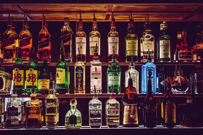 Delhi: Pub Crawl (3 Hours Guided Bar Hopping Tour) - Tour Highlights and Activities