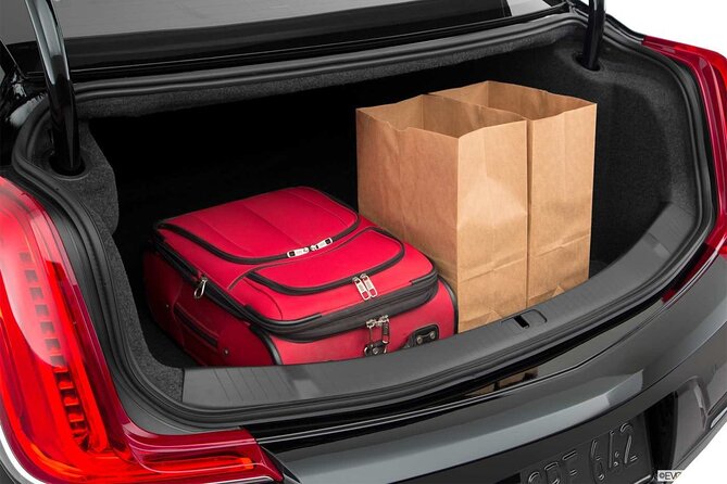 Departure Private Transfer Vancouver to YVR Airport or Cruise Port- Business Car - Transportation Details