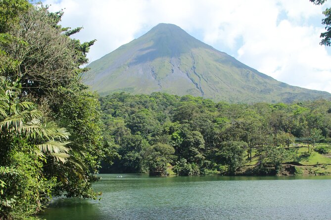 Early Morning Arenal Expedition - Itinerary Details