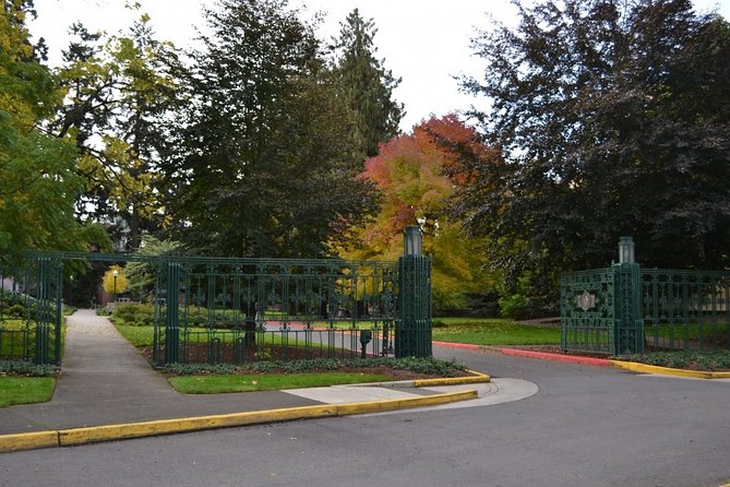 Eugene Scavenger Hunt: Waddle Around Campus - Campus Locations to Explore
