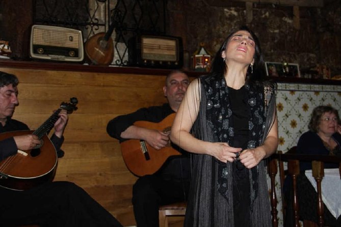 Fado Show With Dinner and Night Lights Tour in Porto - Iconic Spots in Porto