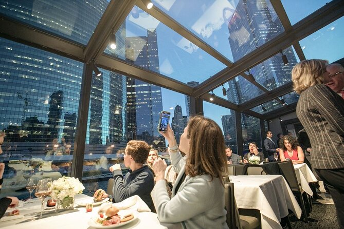 Fathers Day Plated Dinner Cruise on the Chicago River - Cruise Logistics