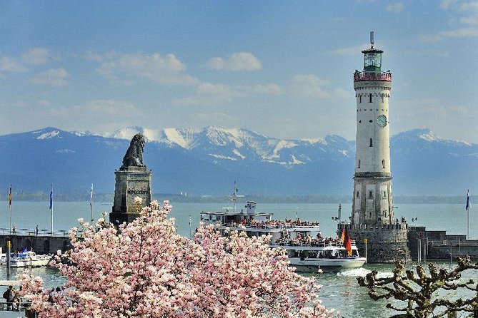Full Day Tour to Neuschwanstein Castle Incl. Carriage Ride and Guided Tour - Horse-drawn Carriage Ride