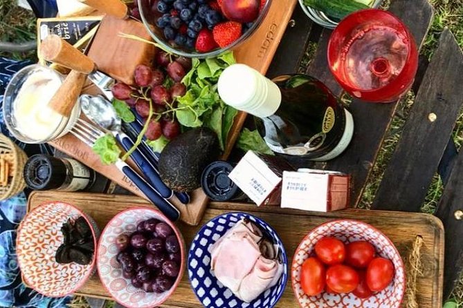 Full Day Wine Tour With Lunch And Tastings - Lunch of Locally-Produced Food