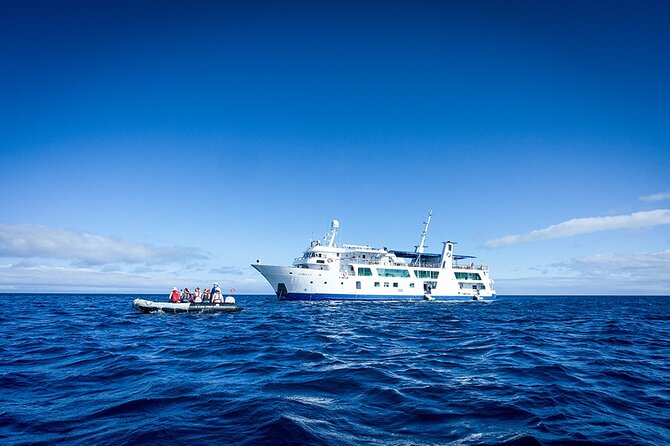 Galapagos Islands 5-Day Western Cruise Aboard Yacht Isabela II - Yacht Isabela II Features
