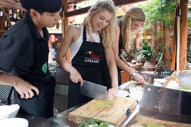 Half-Day Chengdu Courtyard Cooking Class With Local Market Visit - Overview of the Experience