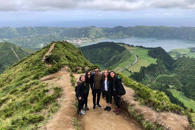 Half Day Guided Tour of Sete Cidades From Ponta Delgada - Meeting and Pickup