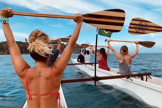 Hawaiian Canoe in Fernando De Noronha - Inclusions