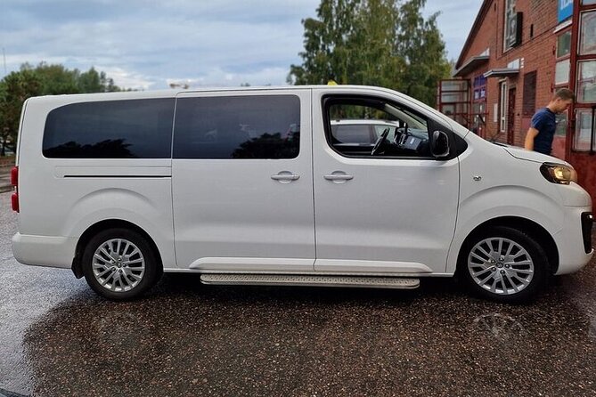 Helsinki Airport to City Center Hotels - Public Transportation to City Center