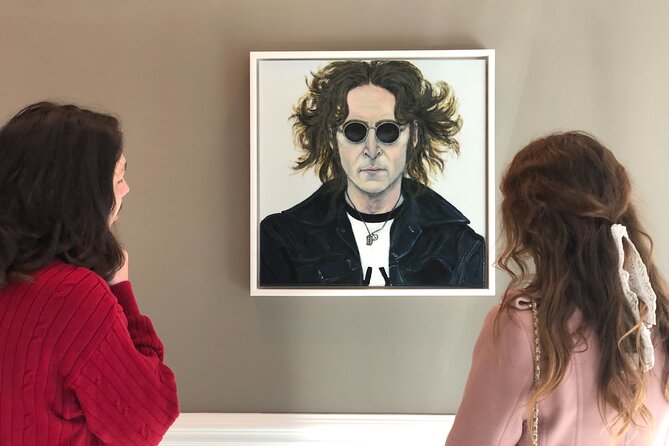ICONS MUSEUM Exclusive Tour - Exclusive Access & Behind-the-Scenes