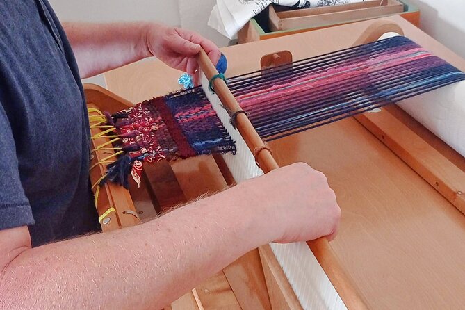 Inspirational City Walk Follow by Weaving Class for Beginners - Discovering Hidden Gems: Uncovering Local Secrets