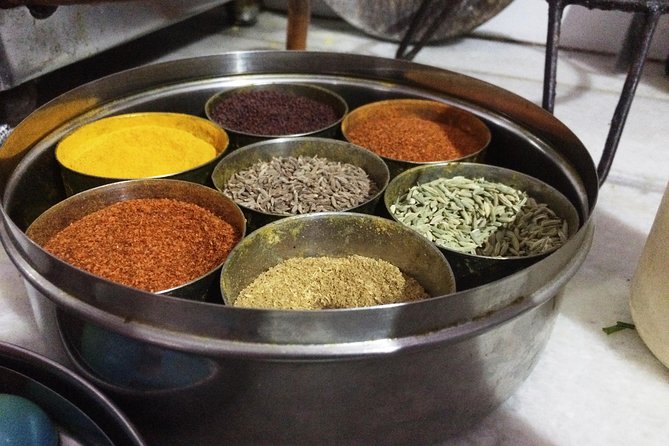 Large Group / Family Vegetarian Cooking Class in Jaipur With an Expert Home Cook - Activity Overview