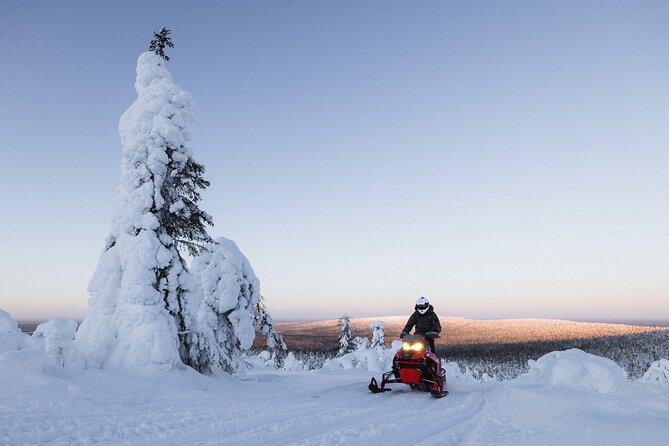 Levi Fell Snowmobile Tour - Inclusions