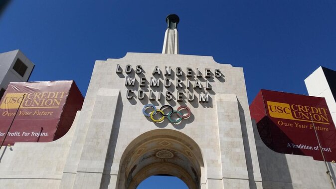 Los Angeles City Sightseeing Tour From Anaheim - Breakdown of Rating Distribution