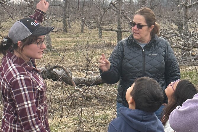 Lunch and Tour of an Apple Orchard With a Farmer in Elyria - Additional Information