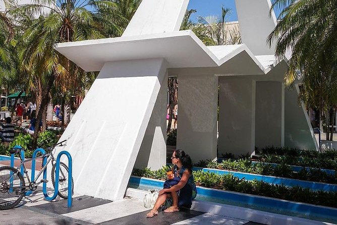 Miami Beach: Transcending Mall - Meeting Point and Pickup Information
