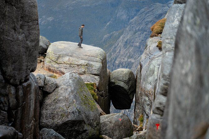 Mountains, Fjords and City: 4-Day All Inclusive-Guided Tour - Day 2 Activities and Accommodation