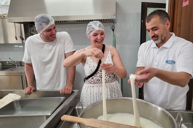 Mozzarella Live Show & Tasting in a Cheese Factory - Transportation and Meeting Details