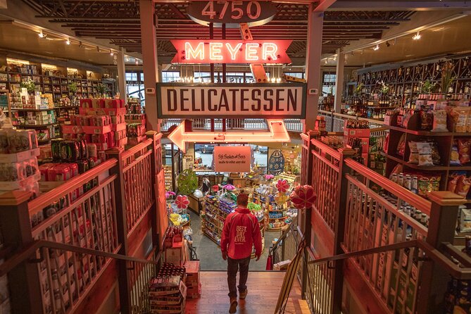 Neighborhoods of Chicago Private 4 Hour Walking Food Tour - Featured Neighborhoods