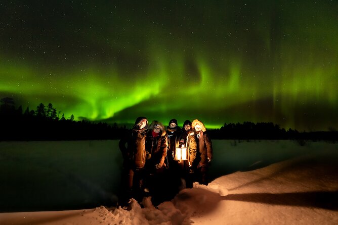 Northern Lights by Minivan in Levi - Pickup Information
