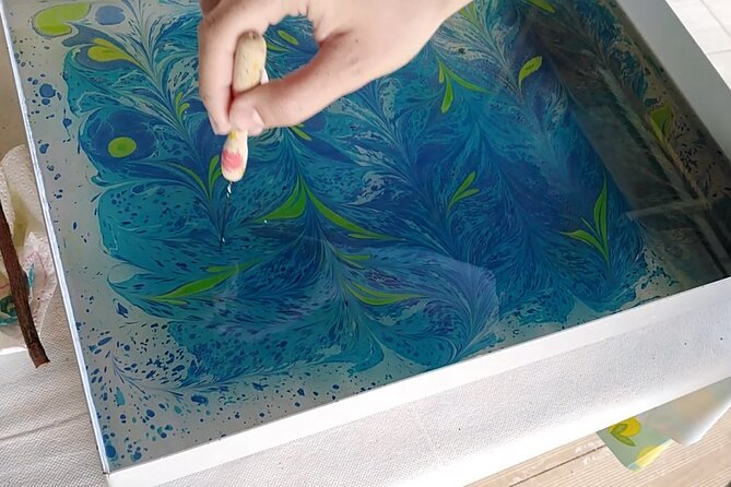 Painting on Water - Ebru Art - Water Marbling - Techniques Used in Water Marbling