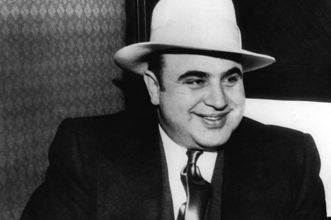 Private Chicago Mafia and Blues Evening Tour - Visit the St. Valentines Day Massacre Site