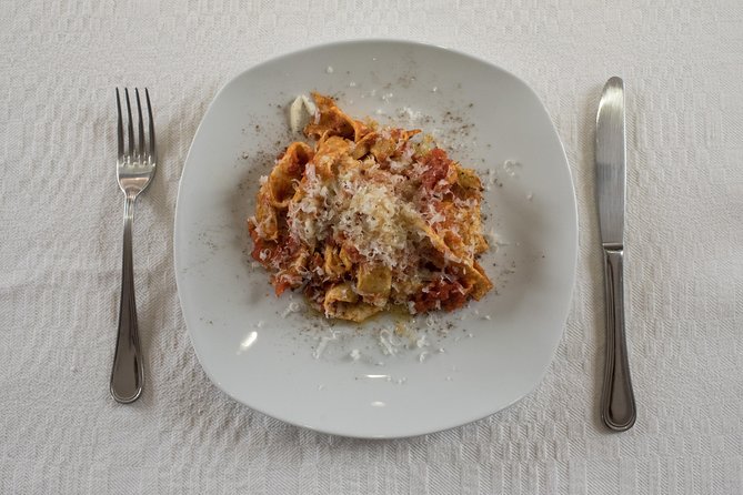 Private Cooking Class at a Cesarinas Home With Tasting in Bergamo - Experience Highlights