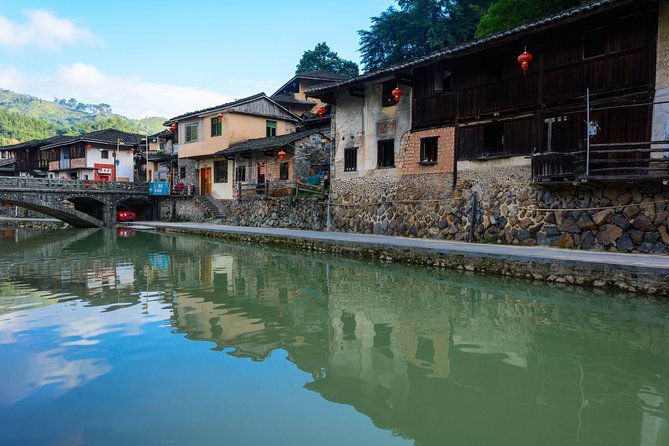 Private Day Tour to Tianluokeng Tulou From Xiamen Including Lunch - Traveler Reviews