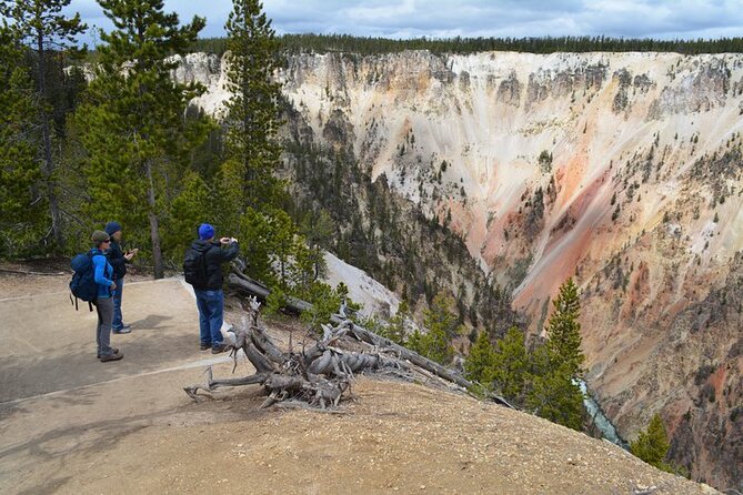 Private Full-Day Grand Canyon of Yellowstone Hiking Adventure (Up to 8 People) - Inclusions
