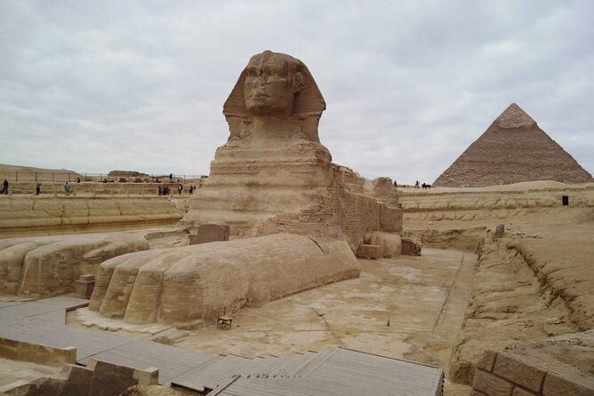 Private Full Day Tour Giza Pyramids Sphinx Saqqara and Memphis Including Lunch - Itinerary