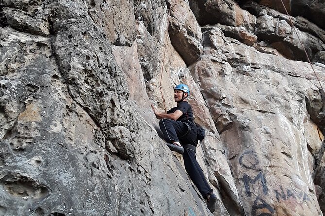 Private Half-day Rock Climbing Experience in the Suesca Rocks - Overview and Inclusions