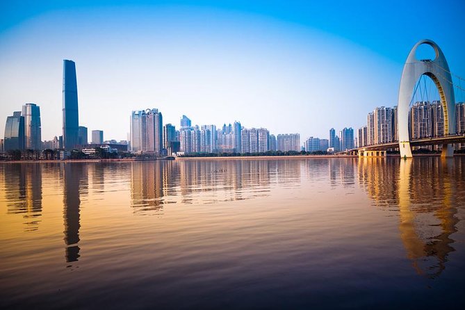 Private Historical Tour: Guangzhou City Sightseeing Including Lunch - Guide and Transportation
