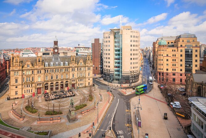 Private Leeds Exploration Through Time and Art - Professional Local Tour Guide