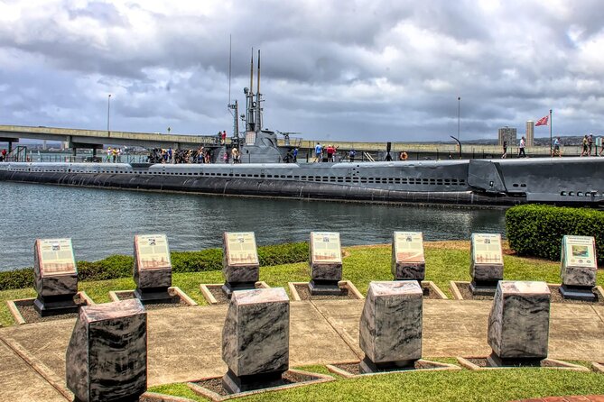 Private Limousine Tour of Pearl Harbor- The USS Arizona & Historic Honolulu - Battleship Missouri