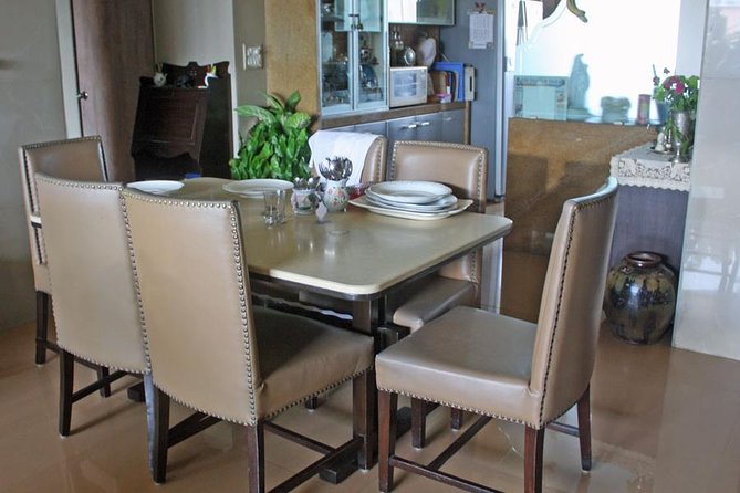 Private Mumbai Home Cooking Lesson and Grant Road Market Tour - Pricing and Booking Details