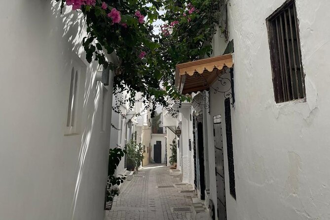 Private Tangier Tour Including Traditional Breakfast and Lunch - Lunch at a Local Restaurant