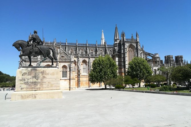 Private Tour Fátima, Batalha, Nazaré and Óbidos - Pick-up Service Details