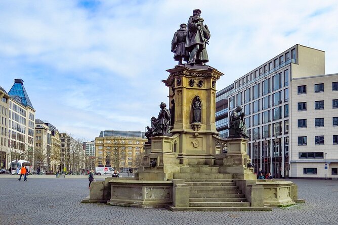 Private Tour of the Best of Frankfurt - Sightseeing, Food & Culture With a Local - Culinary Delights in Frankfurt