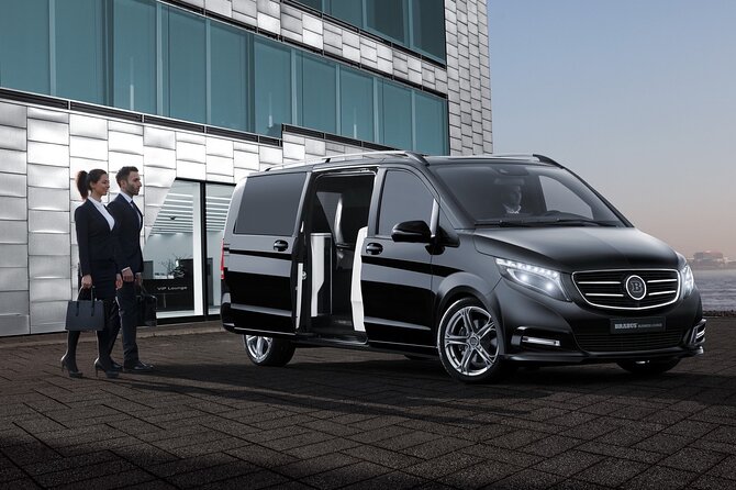 Private Transfer From Santiago STI Airport to Santo Domingo - Assistance and Support