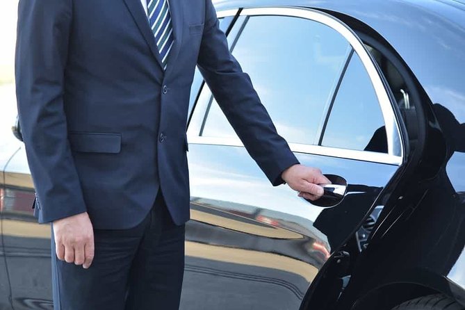Private Transfer From Toronto Pearson Airport to Toronto City - Whats Included