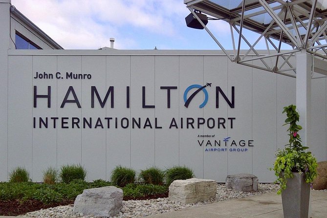 Private Transfer: Niagara Falls, ON to Hamilton Airport (YHM) - Inclusions and Amenities Provided