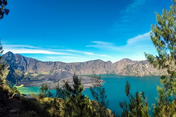 Rinjani Senaru Crater Rim 2 Day 1 Night - Package Details and Inclusions