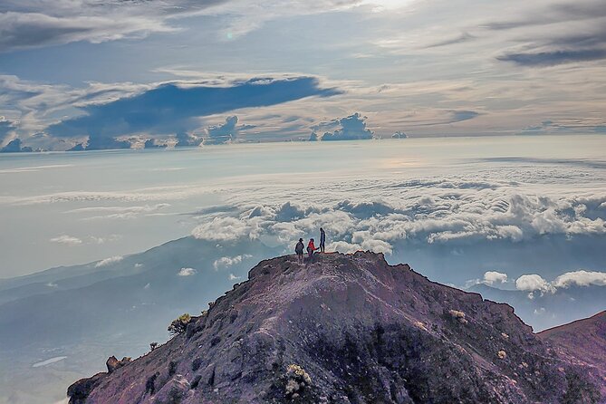 Rinjani Trekking 3D2N Summit - Full Trail - Selecting Date and Travelers