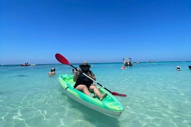 Roatan Monkey & Sloth Tour With Chocolate, Rum Testing and Beach - Itinerary Details