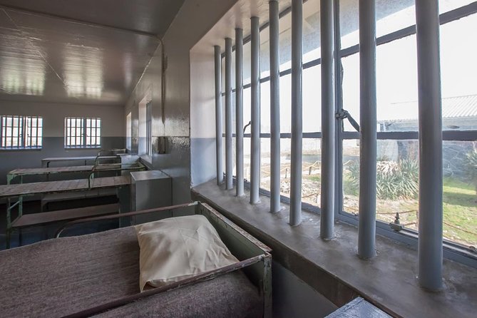 Robben Island Return Trfs No Extras. Tickets Conf 9am Next Day - Customer Reviews